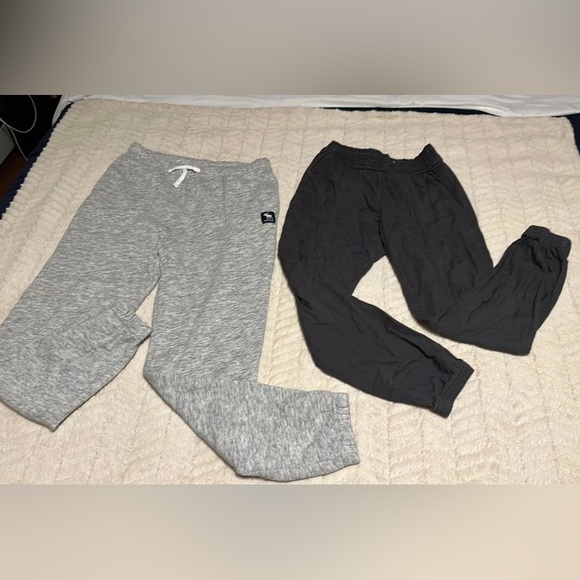 2 Set Of Abercrombie Pants SOLD TOGETHER - Picture 1 of 3